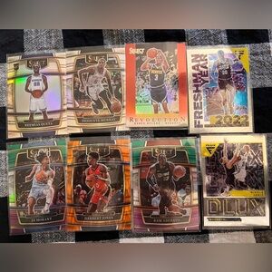 Lot of 8 Basketball sports cards